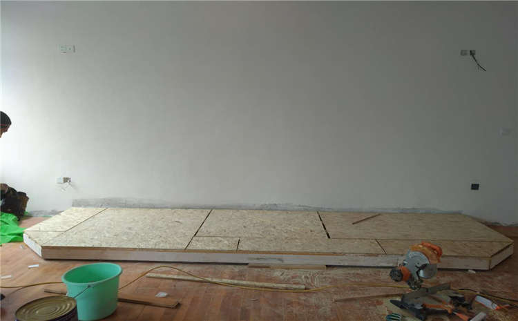 20厚籃球場實(shí)木地板廠**哪**好?