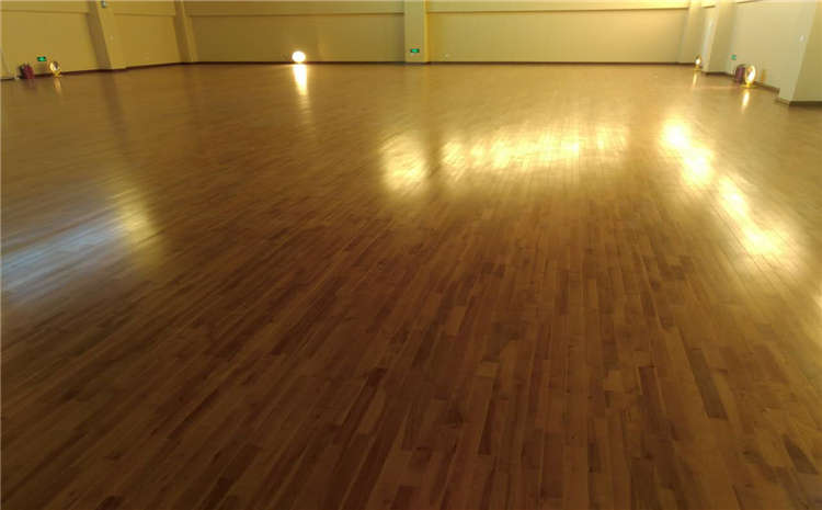 五角楓體育運動地板單層龍骨結構
