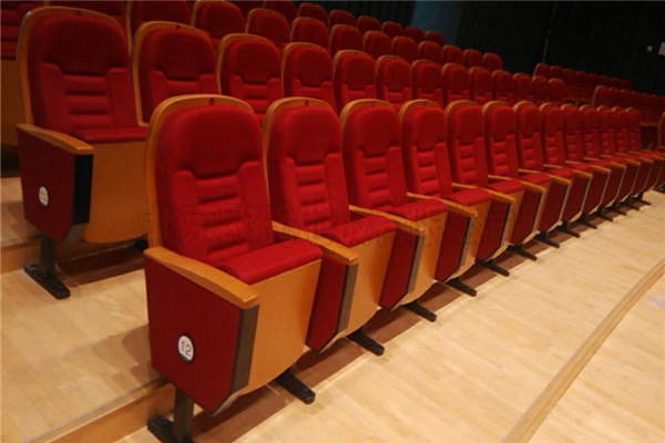 湖南婁底文化館舞臺木地板案例 湖南婁底文化館舞臺木地板案例