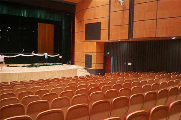 湖南婁底文化館舞臺木地板案例 湖南婁底文化館舞臺木地板案例
